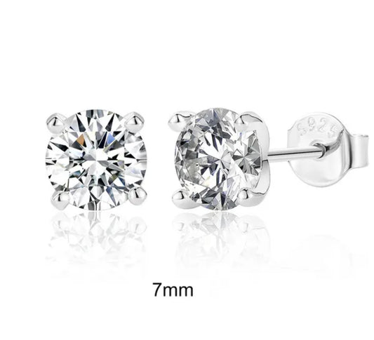 Diamond stud Earrings