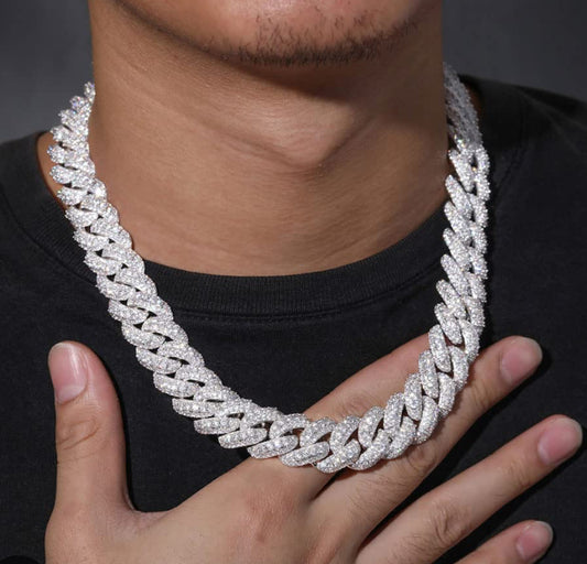 Moissanite Cuban link (925 sterling silver )